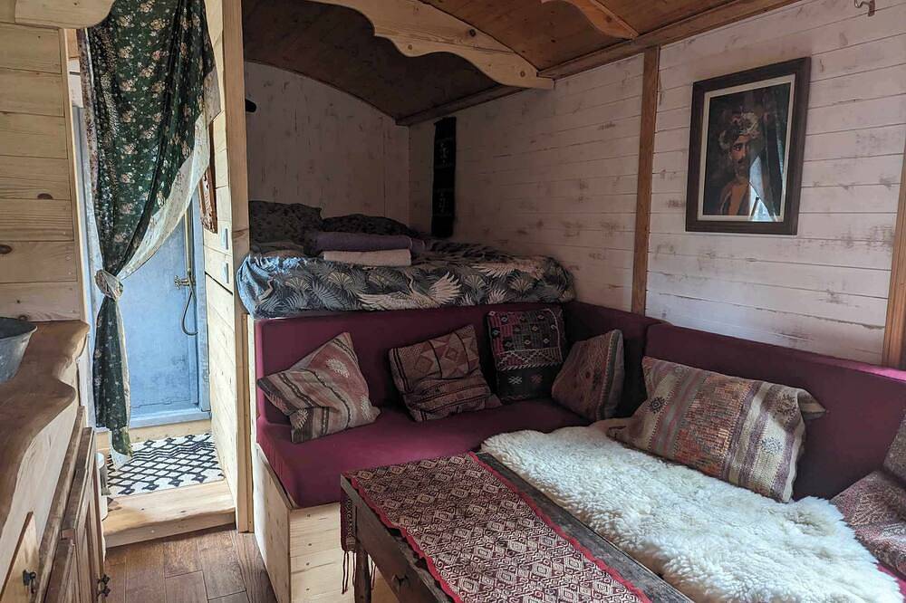 Charming gypsy caravan in green Provence, at La Mauvaise Herbe, Barjols in Barjols, Brignoles region