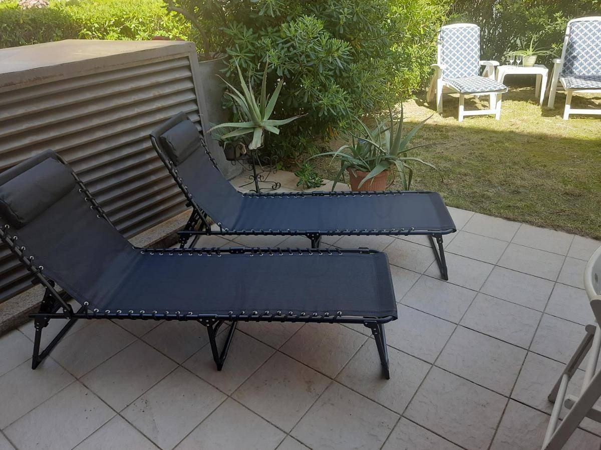 Appartamento intero, Spiaggia Serena - con giardino e box a 10 mt dal mare in Ceriale, Riviera di Ponente