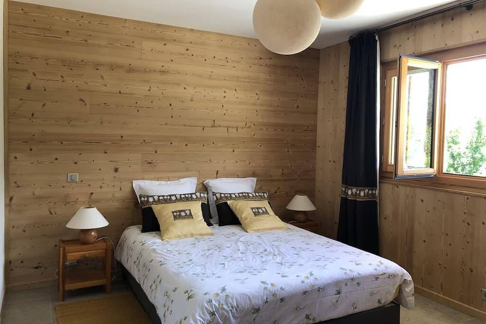 Les Chenapans, du bonheur dans un grand chalet ! in La Salle-les-Alpes, Serre Chevalier