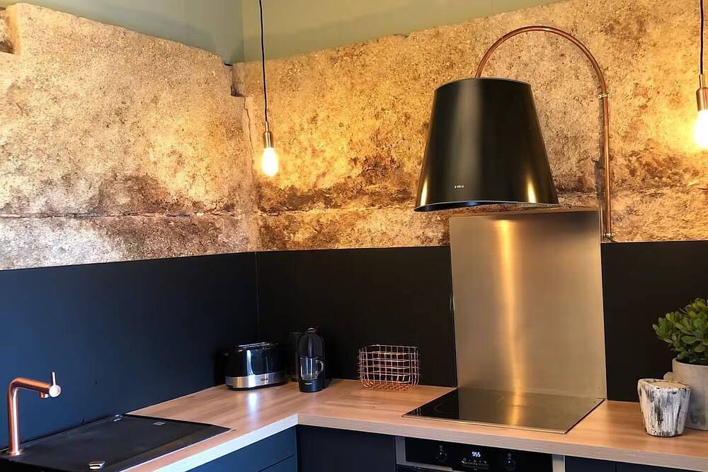 Le mas de Clement Located 5 minutes from the Avignon Nord freeway exit in Sorgues, Vaucluse