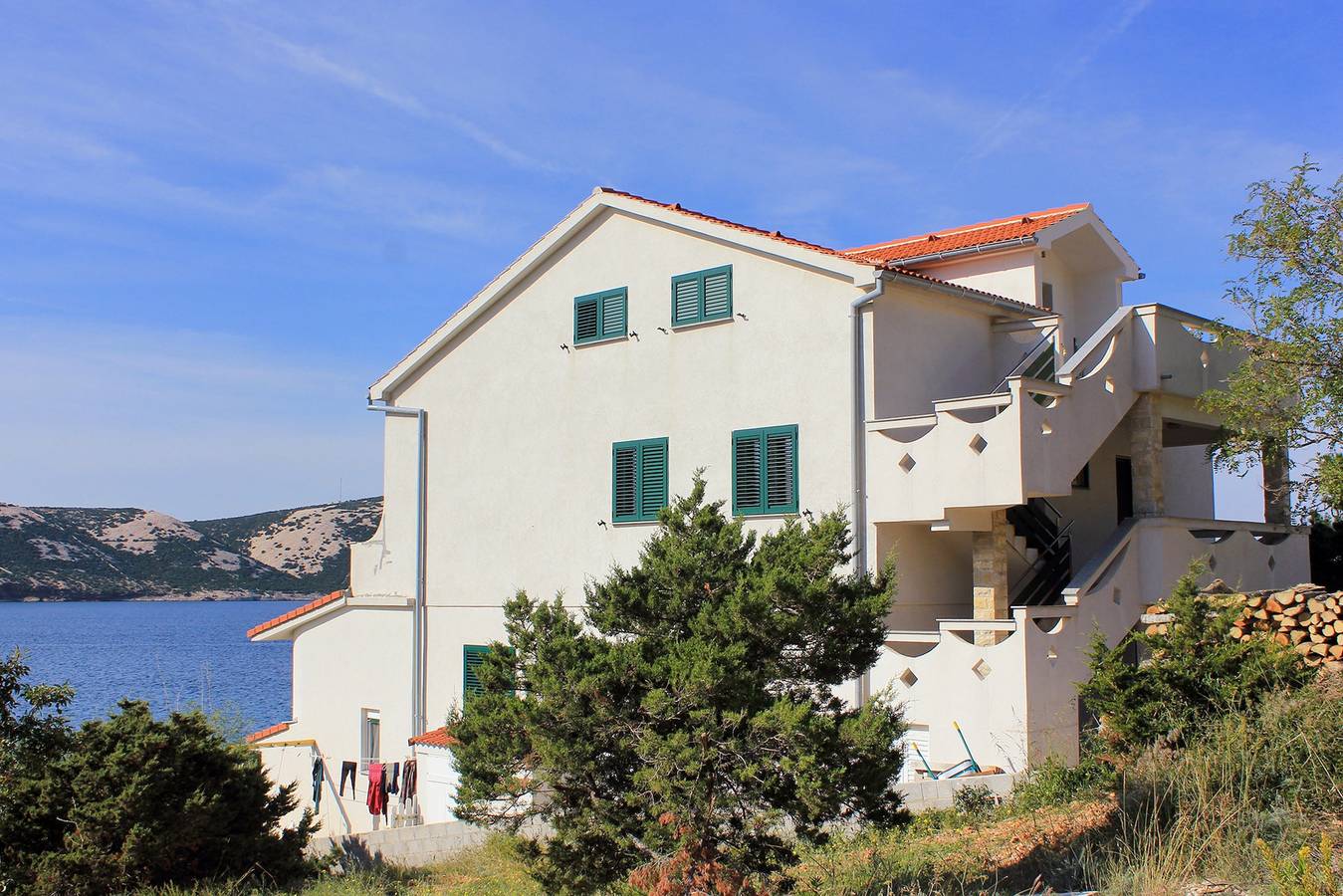 Ganze Wohnung, 2-Zimmer-Ferienwohnung am Strand Stara Novalja, Pag A-9396-a in Stara Novalja, Pag