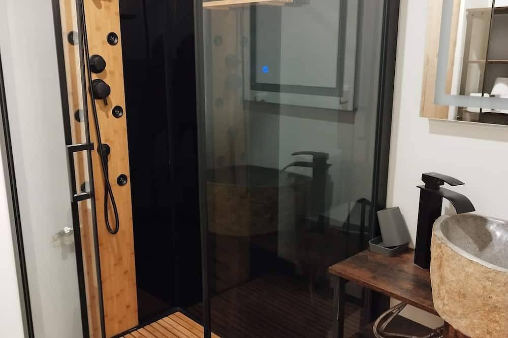 Entire apartment, La Marmotte Rénovation de Standing Située en Sortie de Village, Vers Les Angles in Formiguères, Parc naturel régional des Pyrénées catalanes