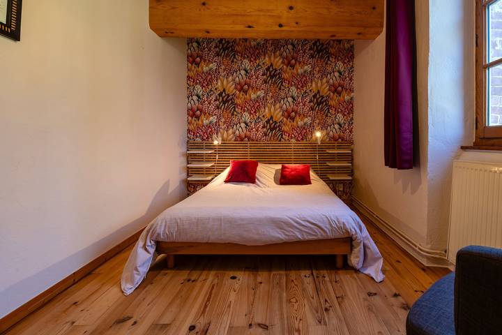 Guesthouse "La Chastanha - Room 1" with Mountain View in Saint-Symphorien-de-Mahun, Tournon-sur-Rhône region