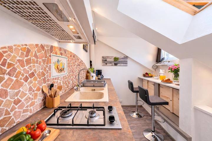 Gîte pour 2 personnes, avec vue à Pallud - 3