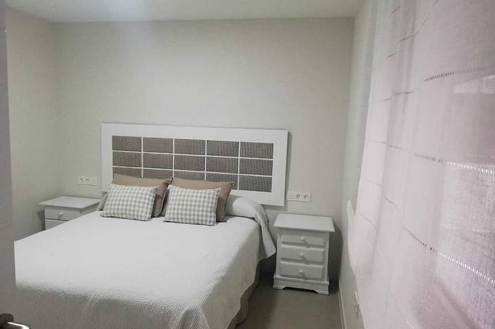 Entire apartment, Marea Apartamento Bien Ubicado y Equipado in Adra, Costa de Almería
