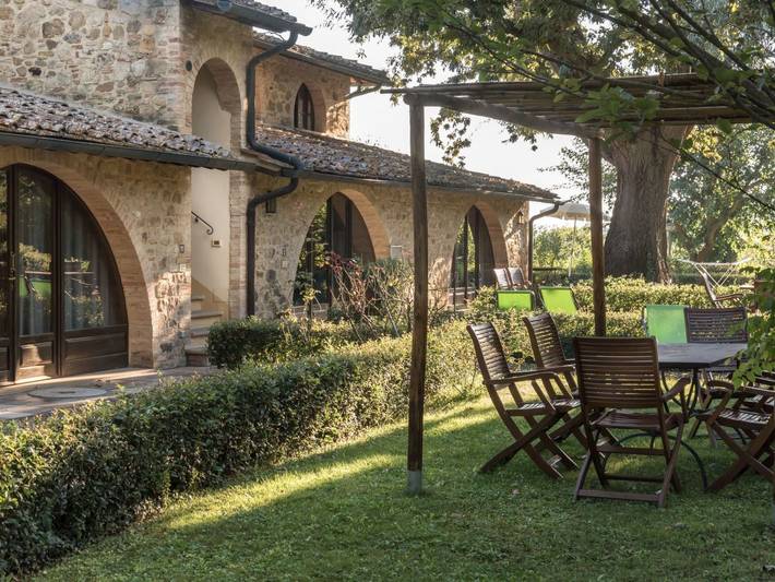 Appartamento per 3 persone, con giardino e piscina, con animali domestici a Casole d'Elsa