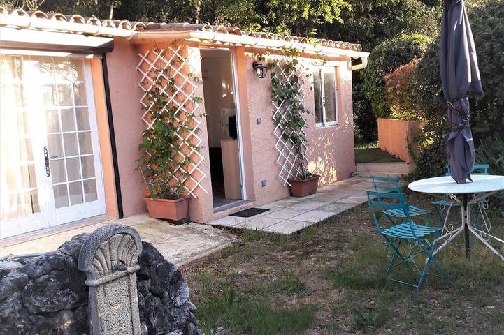 Gite avec Spa (Jacuzzi) \"Les Oiseaux\" in Montauroux, Côte méditerranéenne (France)