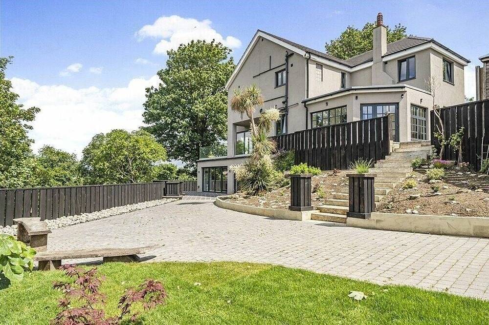 Luxury Designer Villa with hot tub and sauna in Bexley, London