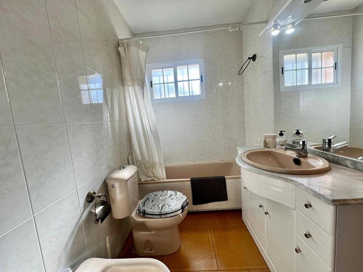 Four-Bedroom House in Becerril de la Sierra, Área Metropolitana de Madrid