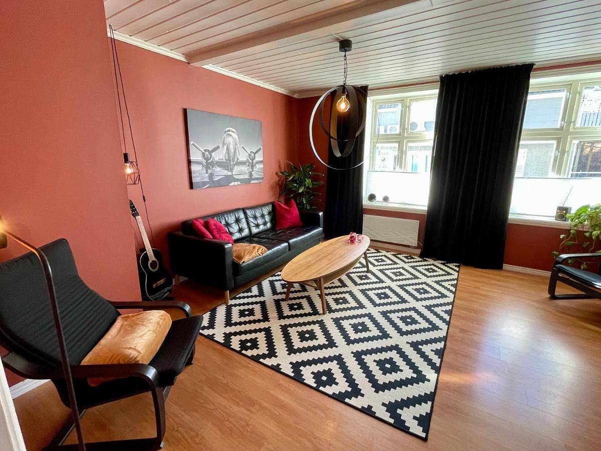 Ganze Wohnung, Sentral og fargerik bygårdsleilighet in Halden