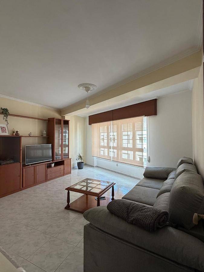 Apartamento de vacaciones para 6 personas, con vistas y terraza - 1