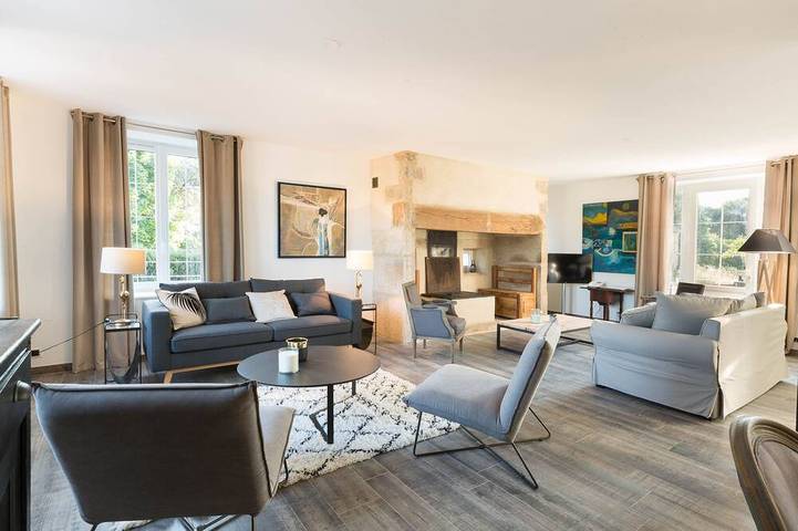 Location de vacances pour 15 personnes, avec jardin ainsi que jacuzzi et sauna à Madranges