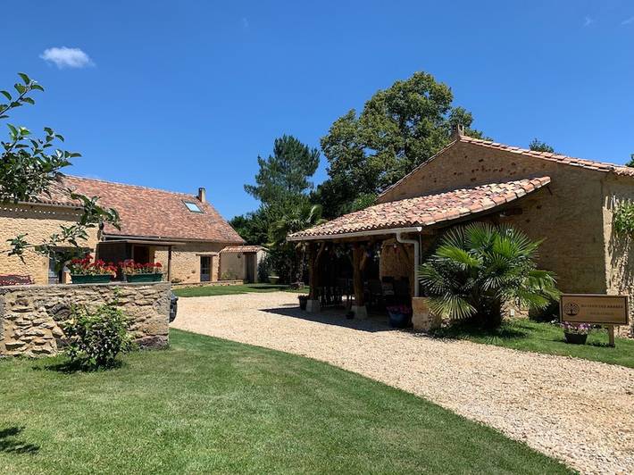 Gîte pour 4 personnes, avec piscine