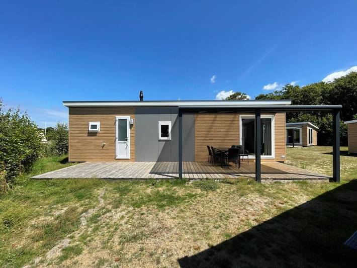 Camping für 6 Personen, mit Terrasse und Sauna in Burgh-Haamstede