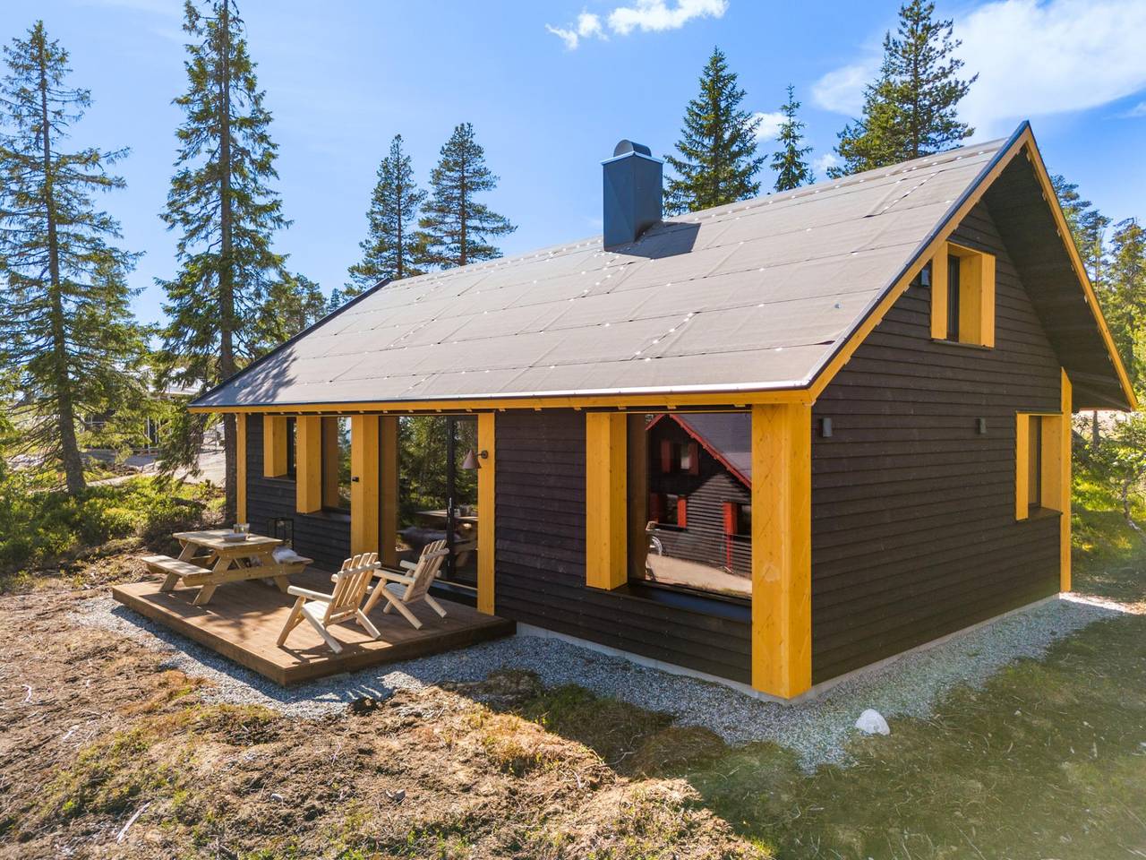 Ferienhaus für 8 Personen mit Garten in Løten