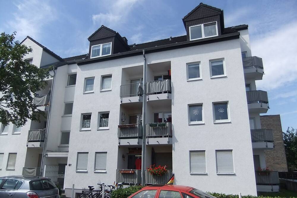Ganze Wohnung, Top Ausstattung und super Verkehrsanbindung nach Köln Bonn Siegburg, Tg-Platz in Troisdorf, Rhein-Sieg-Kreis