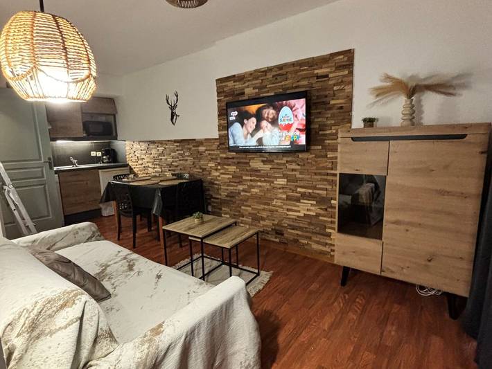 Gîte pour 4 personnes, avec piscine ainsi que balcon et sauna, animaux acceptés dans SuperDévoluy - 2