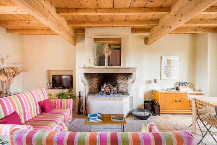 Gîte pour 4 personnes, avec vue et jardin à Corcelles-en-Beaujolais - 2