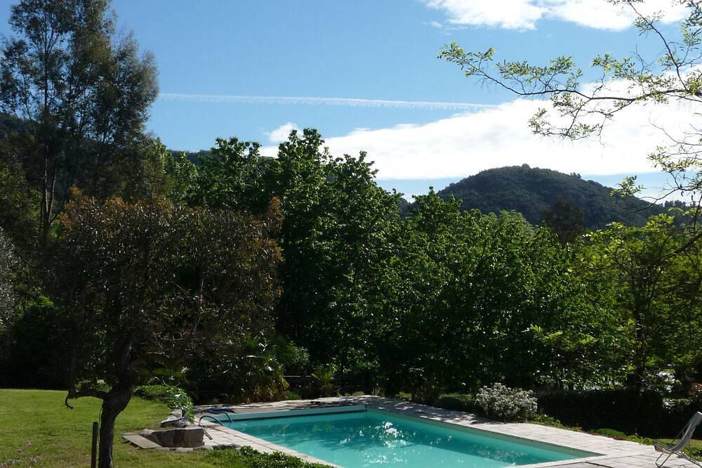 Bienvenue au Domaine in Pont-de-Labeaume, Parc naturel régional des Monts d'Ardèche