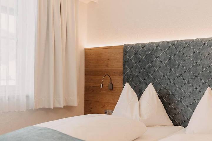 Ferienhaus für 2 Personen, mit Pool und Balkon sowie Garten und Sauna im Salzburger Land