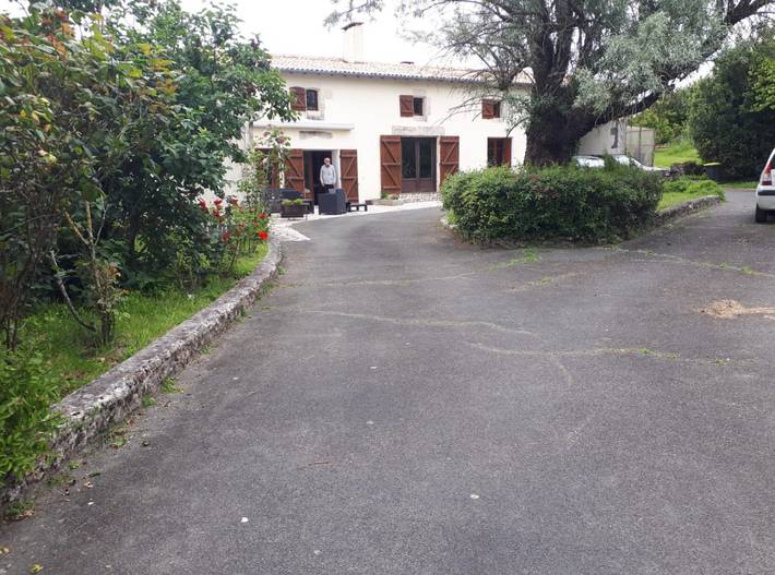Appartement de vacances pour 6 personnes, avec terrasse et jardin