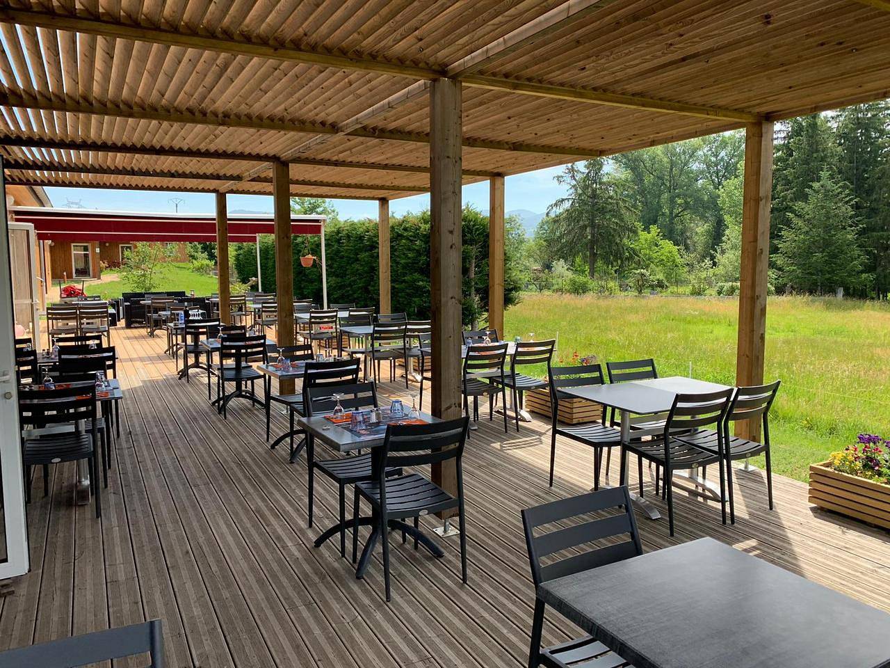 La galoche" restaurant-gites" in Beaulieu (Le Puy-en-Velay), Massif Central