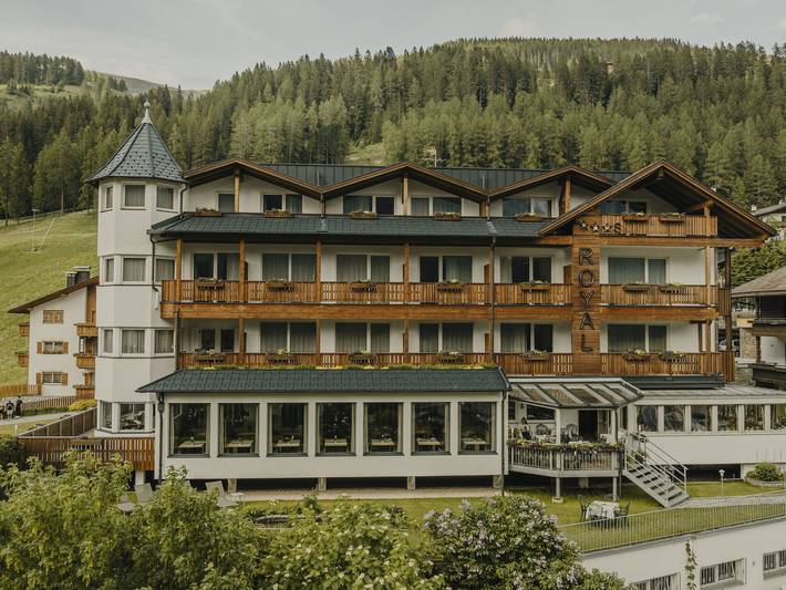 Hotel für 4 Personen, mit Garten und Whirlpool im Drei Zinnen