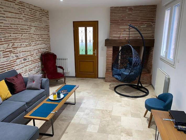 Location de vacances pour 7 personnes, avec vue ainsi que jardin et piscine à Villeneuve-sur-Lot - 3