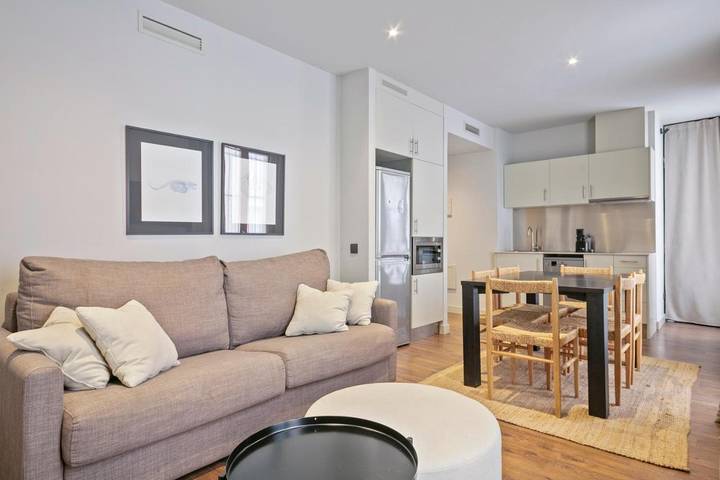 Apartamento de vacaciones para 5 personas, con Vistas en La Barceloneta