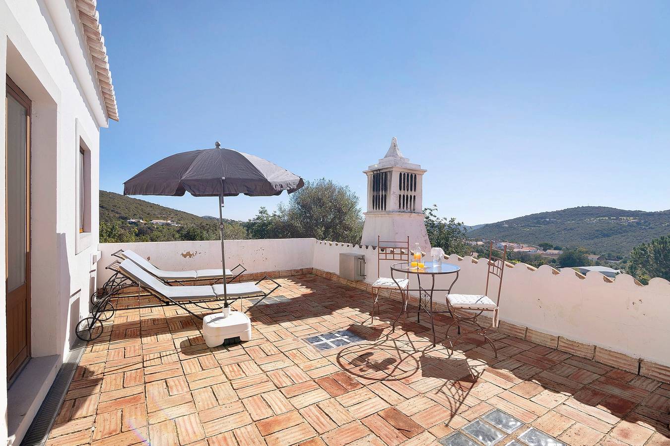 Ganze Wohnung, Apartment „Paz E Natureza 1“ mit Bergblick, Wlan und Klimaanlage in São Brás de Alportel, Faro Distrikt