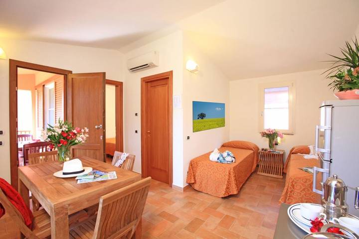 Bungalow für 5 Personen, mit Garten, kinderfreundlich in Latium - 4