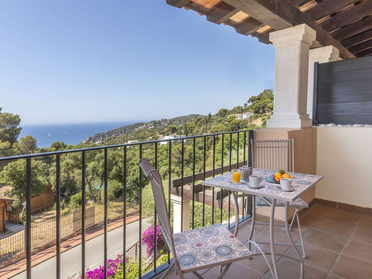 Lola - Lola 371.1 in Santa Maria de Llorell, Tossa de Mar
