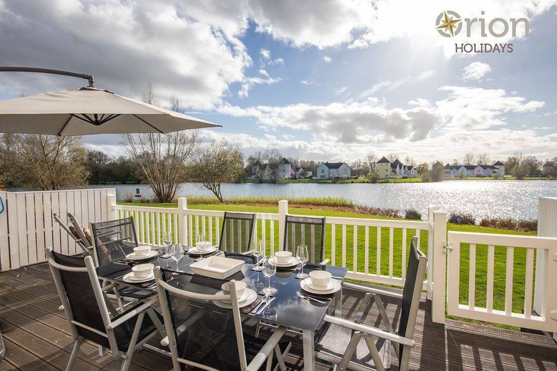 Windrush Lake 82, Puffin Lodge in Gloucestershire