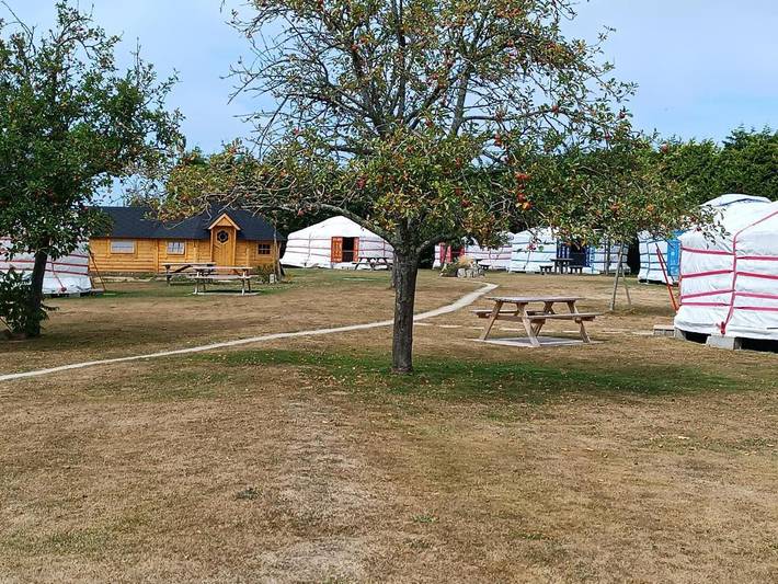 Gîte pour 4 personnes, avec Terrasse ainsi que Jardin et Vue à Paluel