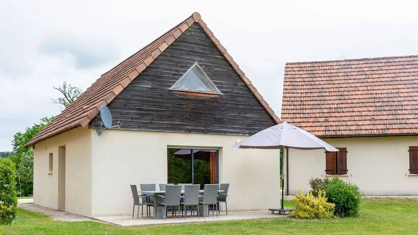 Maison de vacances pour 9 personnes, avec jardin et piscine, animaux acceptés - 1