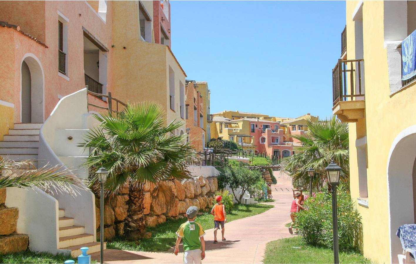 Appartement de vacances entier, Retraite au bord de la piscine avec cuisine et plage à proximité in Stagno di Casaraccio, Punta De Su Turrione