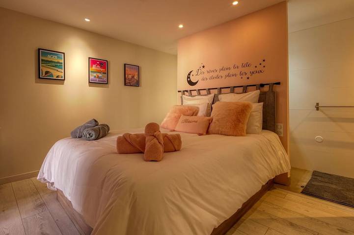 Location de vacances pour 12 personnes, avec jacuzzi et jardin, animaux acceptés à Moncaut - 3