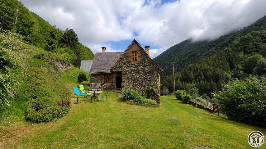 Gîte pour 3 personnes, avec jardin et terrasse