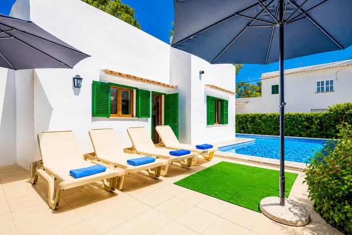 Ferienhaus für 10 Personen, mit Meerblick und Terrasse sowie Garten in Cala d'Or - 3