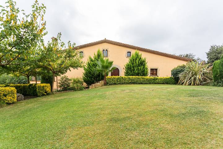 Landhus for 5 personer med have in Fogars de la Selva, Barcelona Provins