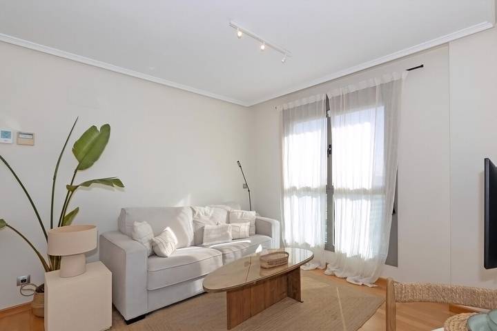 Apartamento entero, Guestready - Piso Moderno con Terraza en Valencia in Valencia, Costa de Valencia