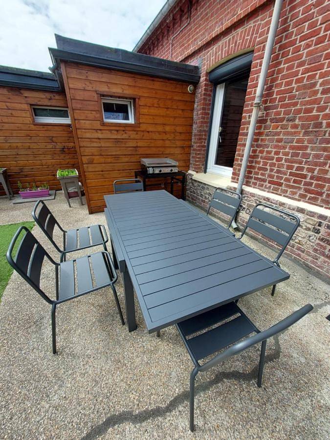 Two-Bedroom House in Dieppe, Dieppe en omgeving