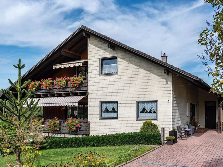 Ferienwohnung für 6 Personen, mit Balkon und Garten - 1