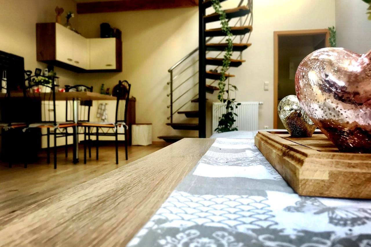 Ganze Wohnung, Two-Bedroom Apartment in Acht, Osteifel