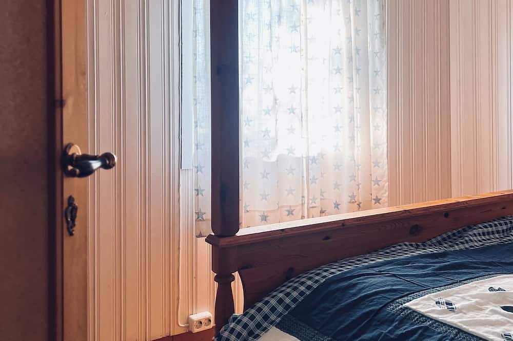 Remote & Charming Island Getaway in a Norwegian Cottage w/Boat & hidden Beaches in Gildeskål