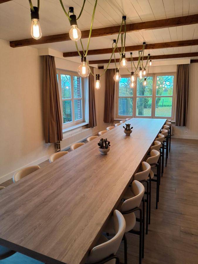 Location de vacances pour 21 personnes, avec Jacuzzi et Terrasse ainsi que Jardin et Vue à Poperinge - 4