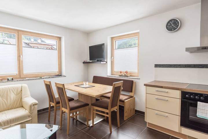 Ferienwohnung für 4 Personen, mit Balkon und Sauna in Sarntal