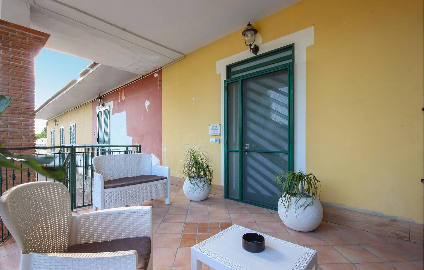 Entire holiday apartment, Cozy Garden Apartment near Angri Town & River in Angri, Tyrrhenian Coast Campania