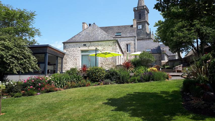 Chambre d’hôte pour 2 personnes, avec jacuzzi ainsi que sauna et jardin dans le Finistère