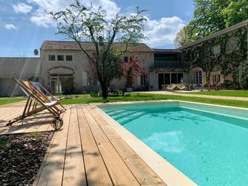 Chambre d’hôte pour 4 personnes, avec vue ainsi que jardin et piscine à Saint-Cyr-en-Talmondais